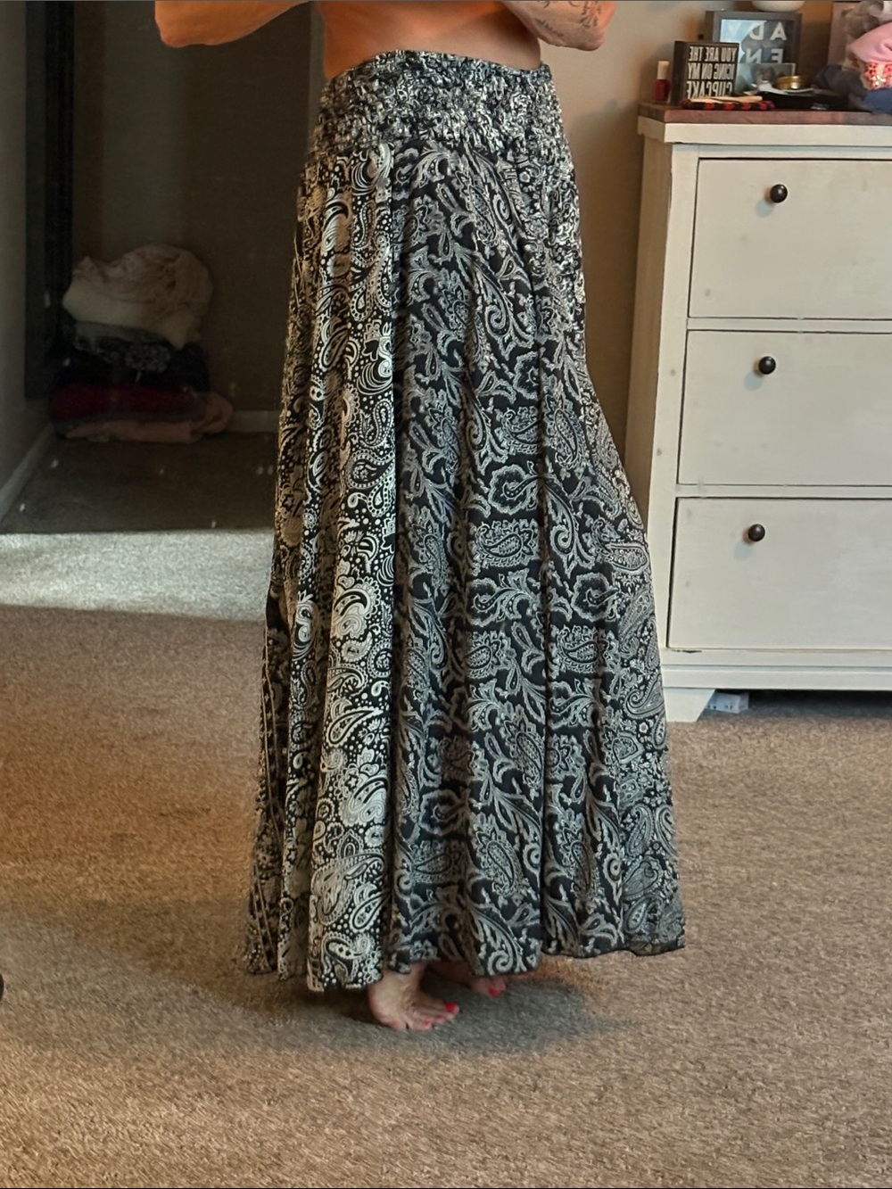 Earthbound Black & White Paisley Smocked Waist wide leg pants size M